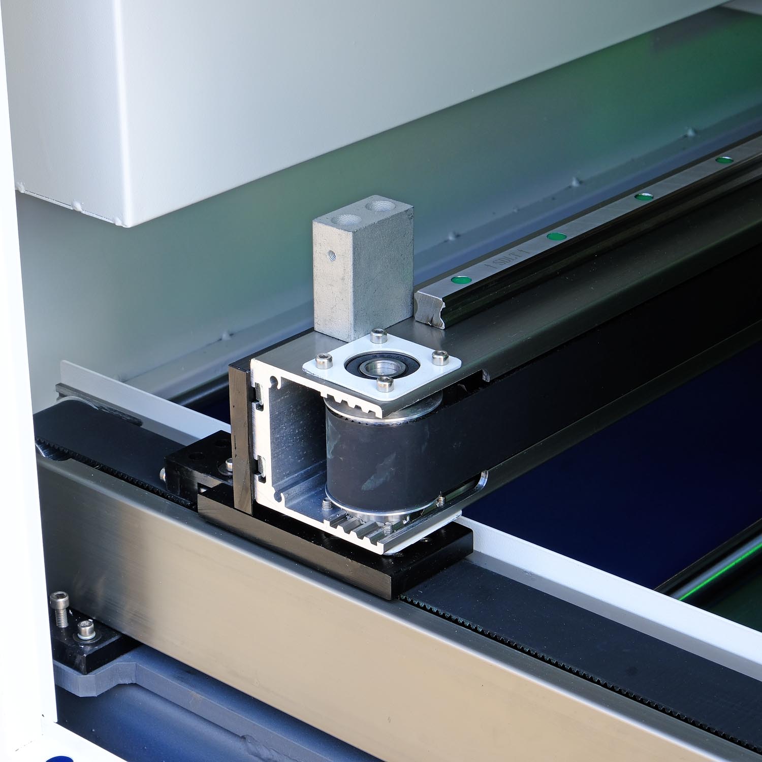 Linearna vodilica stroja za lasersko rezanje LT-4060